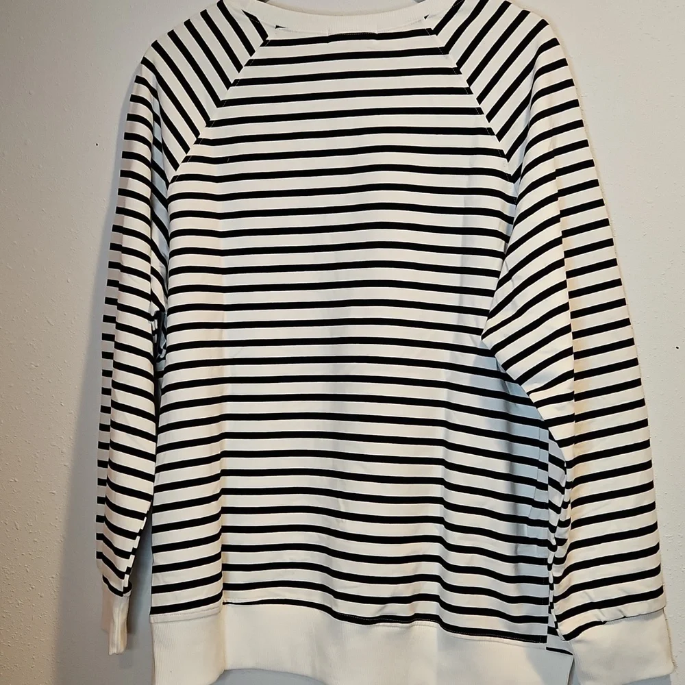 NWT Liam & Co Black & White Striped Terrycloth Crew Neck Oversized Sweatshirt L - Picture 3 of 4